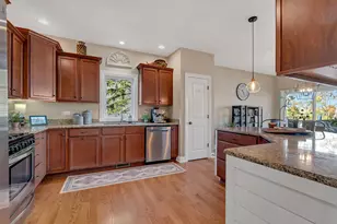 469 Kelly Ave, Yorkville, IL 60560 - Photo 16