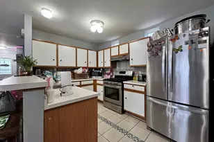 161 Mountain Laurel Ct, Romeoville, IL 60446 - Photo 8