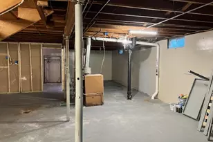 1308 Empire Ct, Freeport, IL 61032 - Photo 12