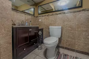 385 E Irving Park Rd, Streamwood, IL 60107 - Photo 30