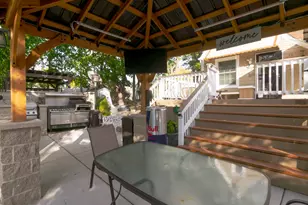 385 E Irving Park Rd, Streamwood, IL 60107 - Photo 52
