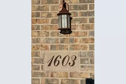 1603 Riverside Circle, Dixon, IL 61021 - Photo 2