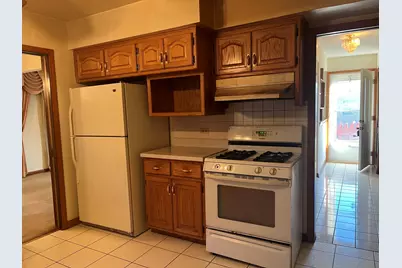 8414 Crawford Avenue, Skokie, IL 60076 - Photo 4