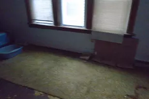 302 161st St, Calumet City, IL 60409 - Photo 6