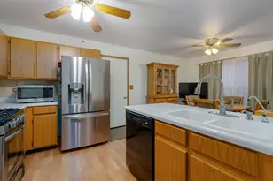 2331 Woodhill Ct, Plainfield, IL 60586 - Photo 10