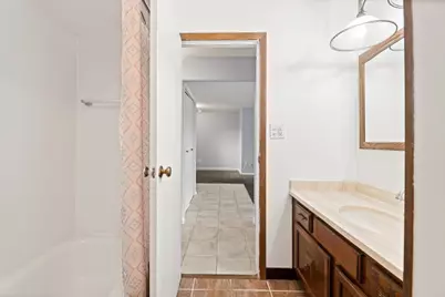 922 W Irving Park Road #303, Bensenville, IL 60106 - Photo 18