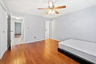 922 W Irving Park Rd, Bensenville, IL 60106 - Photo 14