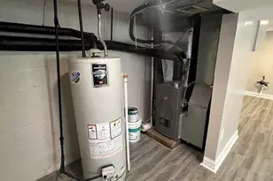 8521 S St Lawrence Ave, Chicago, IL 60619 - Photo 16