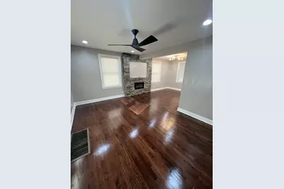 8521 S Saint Lawrence Avenue, Chicago, IL 60619 - Photo 14