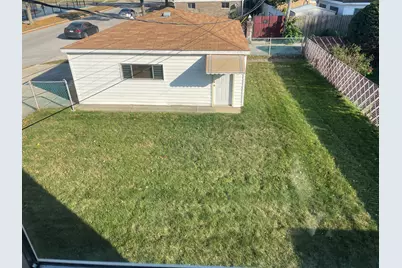 12901 S Muskegon Avenue, Chicago, IL 60633 - Photo 4