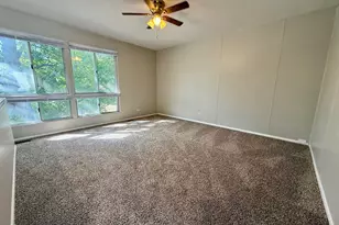 149 Highbury Dr, Elgin, IL 60120 - Photo 8