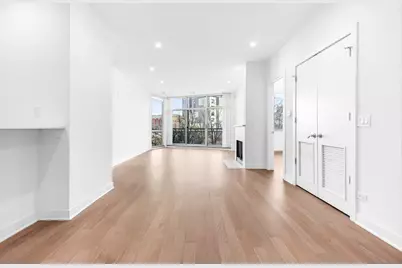 914 W Hubbard Street #104, Chicago, IL 60642 - Photo 4