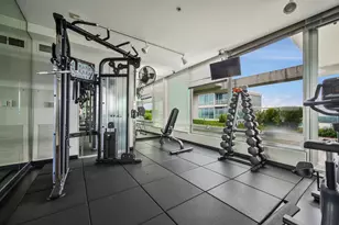 9655 Woods Dr, Skokie, IL 60077 - Photo 20