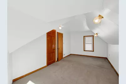 10922 S Avenue B, Chicago, IL 60617 - Photo 16