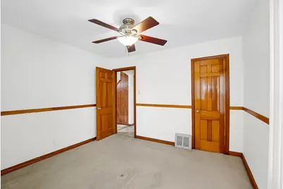 10922 S Avenue B, Chicago, IL 60617 - Photo 18