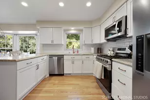 25W773 Sunnyridge Ct, Wheaton, IL 60189 - Photo 10