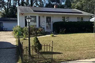 3419 Green Dale Dr, Rockford, IL 61109 - Photo 2