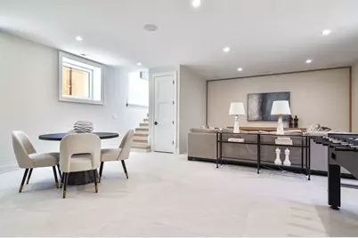 1633 W Balmoral Avenue, Chicago, IL 60640 - Photo 24