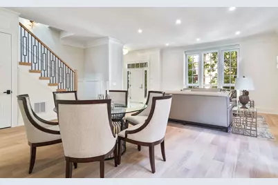 1633 W Balmoral Avenue, Chicago, IL 60640 - Photo 12