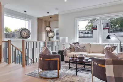 1633 W Balmoral Avenue, Chicago, IL 60640 - Photo 10