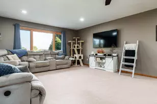 5553 Mulford Rd, Monroe Center, IL 61052 - Photo 20