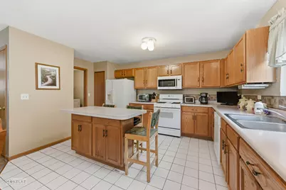 1466 Larkspur Court, Romeoville, IL 60446 - Photo 14