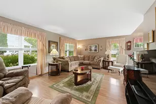 1466 Larkspur Ct, Romeoville, IL 60446 - Photo 8