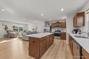 702 E Garfield St, Waterman, IL 60556 - Photo 8