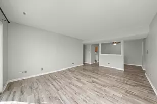 10308 Circle Dr, Oak Lawn, IL 60453 - Photo 4