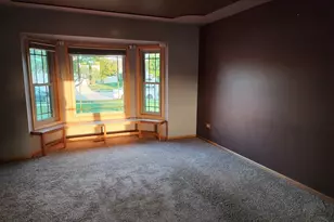 1009 Southcreek Dr, Manteno, IL 60950 - Photo 4