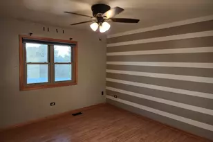 1009 Southcreek Dr, Manteno, IL 60950 - Photo 6