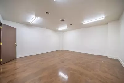 77 S Riverside Drive, Elgin, IL 60120 - Photo 4