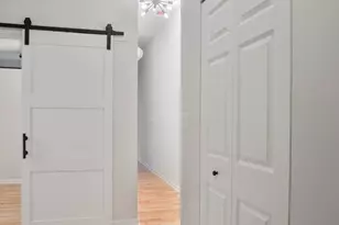 [Address not provided], Chicago, IL 60654 - Photo 12