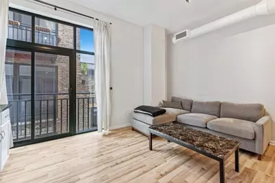 [Address not provided], Chicago, IL 60654 - Photo 4