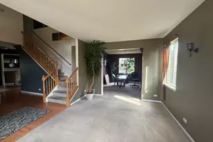 883 Prairie Crossing Dr, Yorkville, IL 60560 - Photo 4