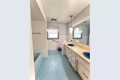 1671 Sheffer Road, Aurora, IL 60505 - Photo 14