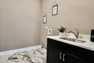 45 Steeple Bend Ln, Evergreen Park, IL 60805 - Photo 14