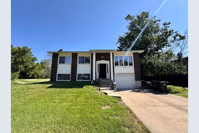 313 N Park Drive, Glenwood, IL 60425 - Photo 1