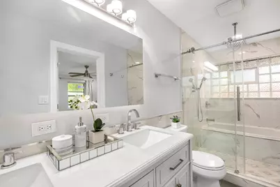 124 W Old Elm Road, Lake Forest, IL 60045 - Photo 18