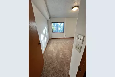 884 N Prairie Avenue #2D, Joliet, IL 60435 - Photo 22