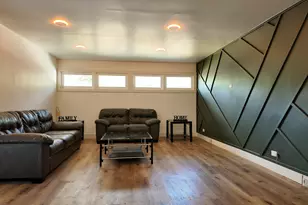 15115 Meadow Ln, Dolton, IL 60419 - Photo 2