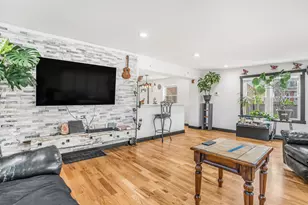 4158 W 58th Pl, Chicago, IL 60629 - Photo 4