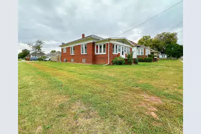 1121 E Main Street, Streator, IL 61364 - Photo 18