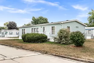 1 Christine Way, Bloomington, IL 61701 - Photo 2