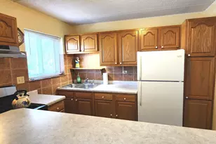 588 Fairway View Dr, Wheeling, IL 60090 - Photo 4