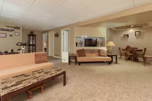 3 Kenfield Cir, Bloomington, IL 61704 - Photo 24