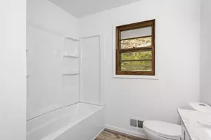 229 Flintridge Dr, Rockford, IL 61107 - Photo 16