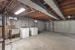 229 Flintridge Dr, Rockford, IL 61107 - Photo 42