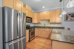 633 E Bowen Ave, Chicago, IL 60653 - Photo 8