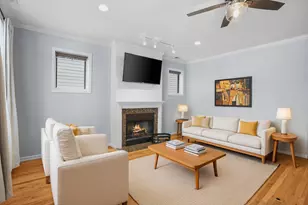 633 E Bowen Ave, Chicago, IL 60653 - Photo 4